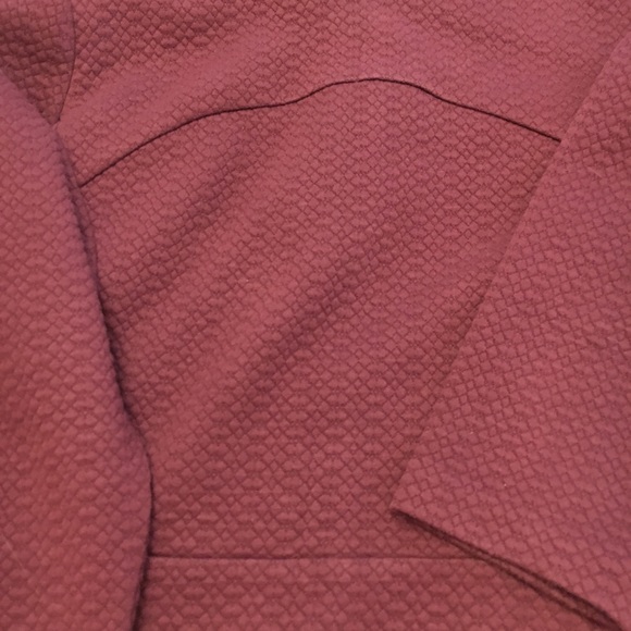 Beautiful fit and flair dress - Picture 2 of 7